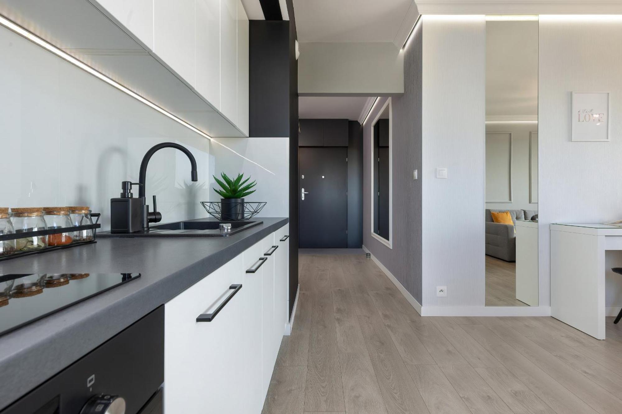 Podgorze Lipska Pet-Friendly Apartment With Balcony And Parking By Renters Prestige Krakow Exterior photo